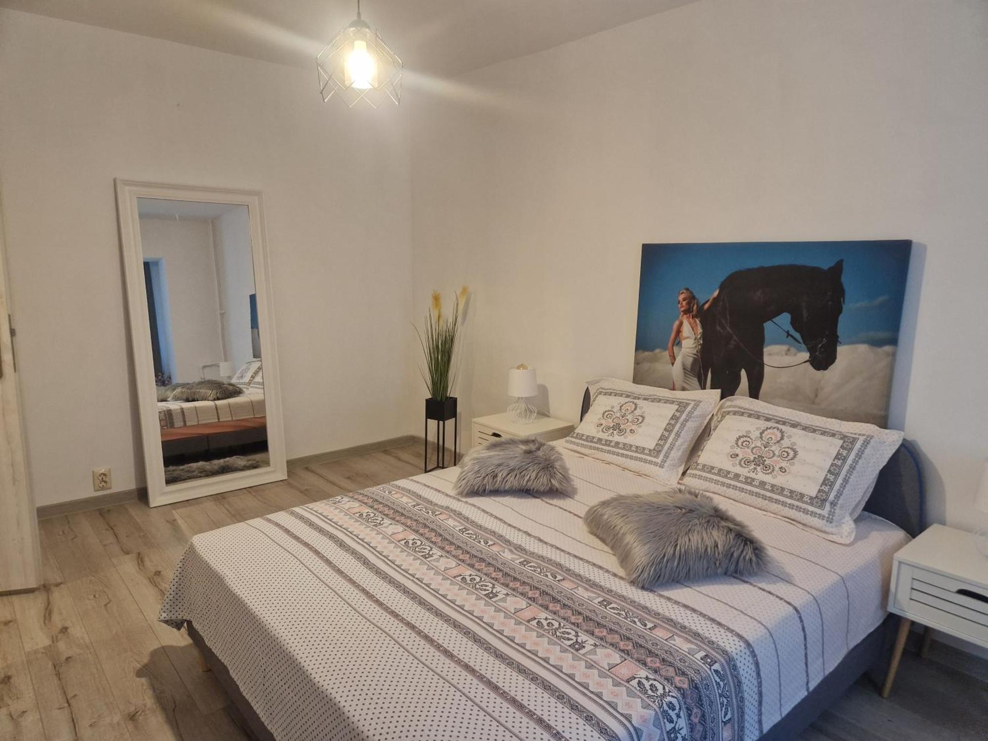 Apartament De Lux Craiova Exterior photo